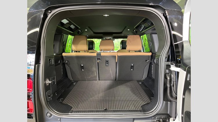 2025 認定中古車 Land Rover Defender 110 Fuji White 4WD XーダイナミックHSE