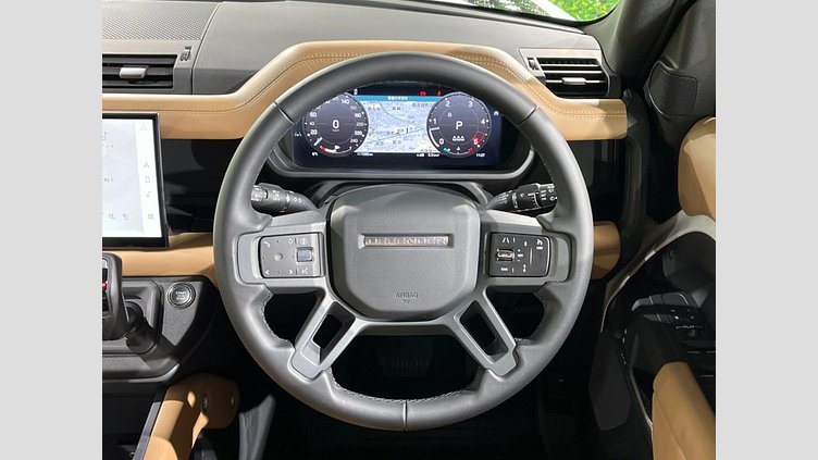 2025 認定中古車 Land Rover Defender 110 Fuji White 4WD XーダイナミックHSE