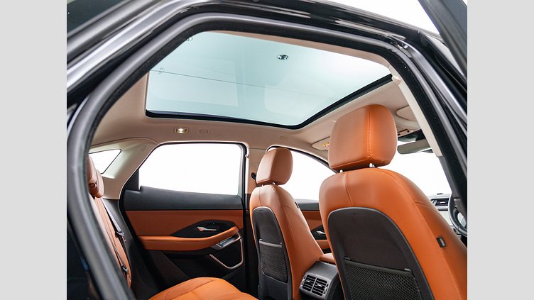 2019 認定中古車 Jaguar E-Pace サントリーニブラック D180 オートマチック全輪駆動 コネクテッド