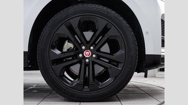 2022 認定中古車 Jaguar F-Pace フジホワイト D204 AWD（オートマチック）MHEV S