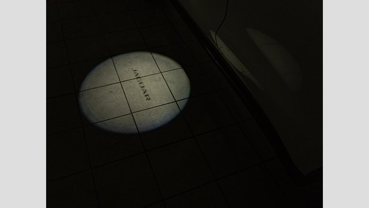 2022 認定中古車 Jaguar F-Pace フジホワイト D204 AWD（オートマチック）MHEV S