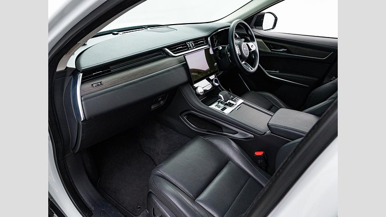 2022 認定中古車 Jaguar F-Pace フジホワイト D204 AWD（オートマチック）MHEV S