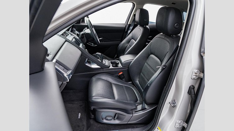 2019 認定中古車 Jaguar E-Pace ボラスコグレー D180 オートマチック全輪駆動 S