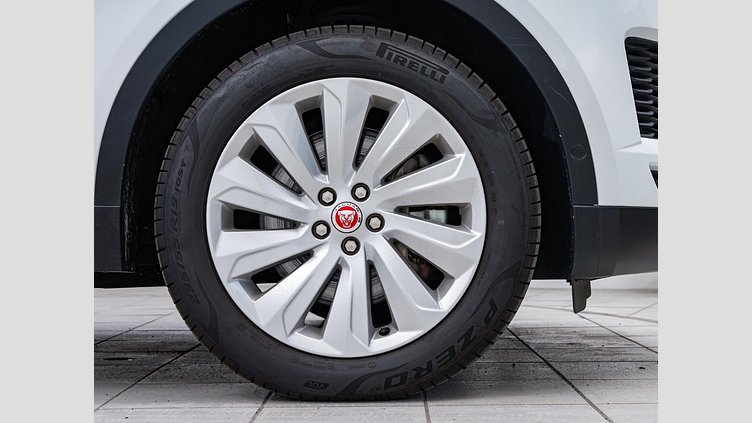 2018 認定中古車 Jaguar E-Pace フジホワイト P250 オートマチック全輪駆動 SE