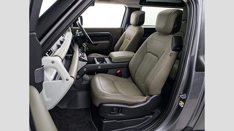 2021 認定中古車 Land Rover Defender 90 アイガーグレイ P300 AWD（AT） HSE P300