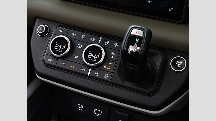 2021 認定中古車 Land Rover Defender 90 アイガーグレイ P300 AWD（AT） HSE P300