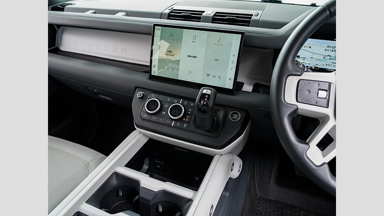 2024 認定中古車 Land Rover Defender 110 タスマンブルー D350 ディーゼルマイルドハイブリッド S　D350　エアサスペンション装着車