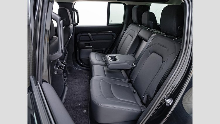 2023 認定中古車 Land Rover Defender 110 サントリーニブラック D300 AWD（AT） S　D300　コイルサスペンション装着車