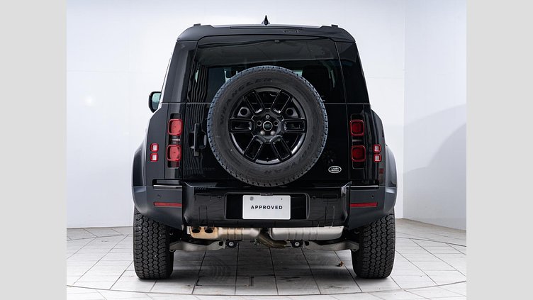 2023 認定中古車 Land Rover Defender 110 サントリーニブラック D300 AWD（AT） S　D300　コイルサスペンション装着車