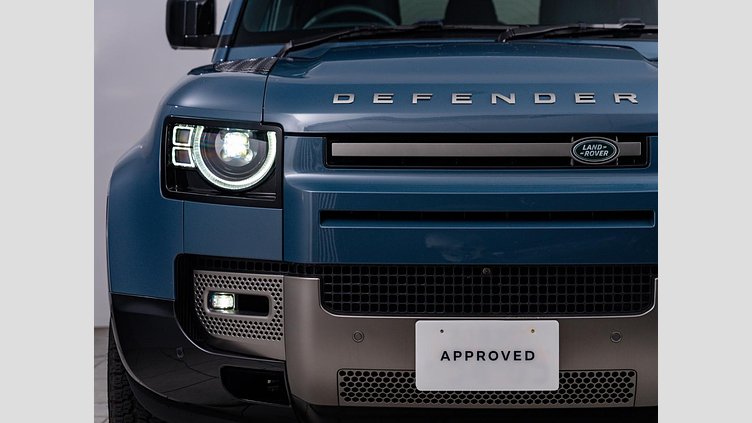 2024 認定中古車 Land Rover Defender 110 タスマンブルー P300 ガソリン X-Dynamic SE P300 コイルサスペンション