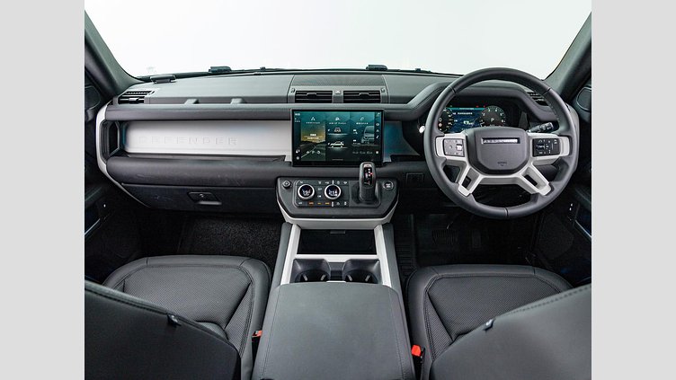2024 認定中古車 Land Rover Defender 110 タスマンブルー P300 ガソリン X-Dynamic SE P300 コイルサスペンション