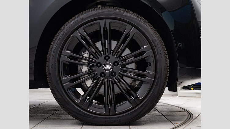 2024 認定中古車 Land Rover Range Rover サントリーニブラック D300 AWD MHEV（AT） スタンダードホイールベース HSE　D300