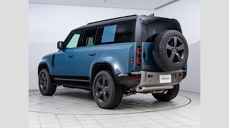 2024 認定中古車 Land Rover Defender 110 タスマンブルー P300 ガソリン X-Dynamic SE P300 コイルサスペンション