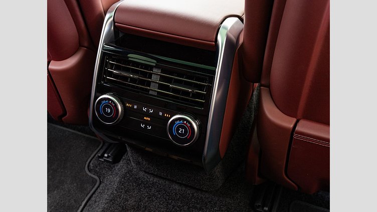 2024 認定中古車 Land Rover Range Rover サントリーニブラック D350 AWD MHEV（AT） スタンダードホイールベース HSE　D350