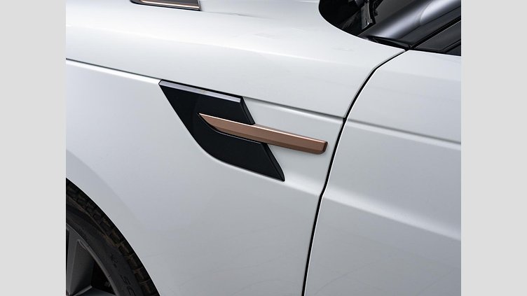 2022 認定中古車 Land Rover Range Rover Sport Fuji White 3.0 litre i6P​ Dynamic　HSE　P400