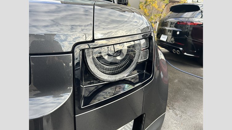 2023 認定中古車 Land Rover Defender 110 カルパチアングレイ D300 AWD（AT） S