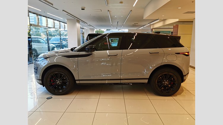 2024 認定中古車 Land Rover Range Rover Evoque アロイオスグレイ P300eプラグインハイブリッド（ガソリン） スタンダードホイールベース DYNAMIC HSE