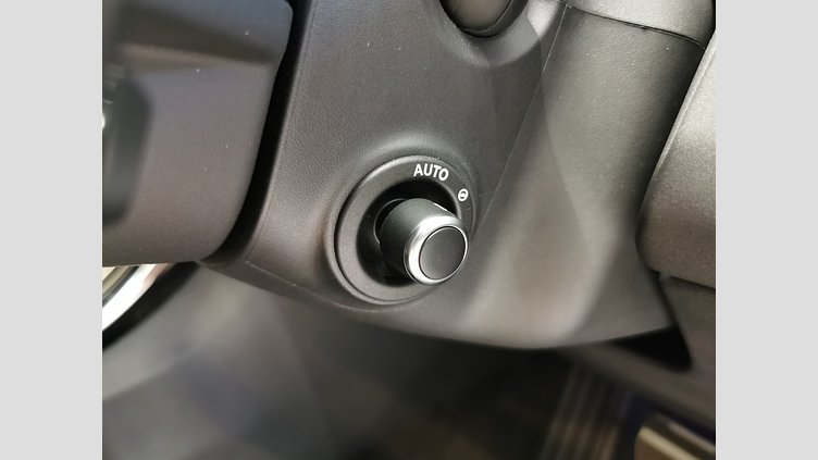 2024 認定中古車 Land Rover Range Rover Evoque アロイオスグレイ P300eプラグインハイブリッド（ガソリン） スタンダードホイールベース DYNAMIC HSE