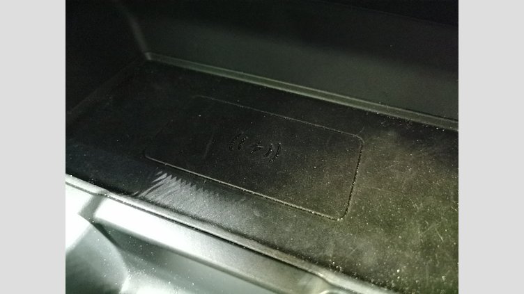 2024 認定中古車 Land Rover Range Rover Evoque アロイオスグレイ P300eプラグインハイブリッド（ガソリン） スタンダードホイールベース DYNAMIC HSE