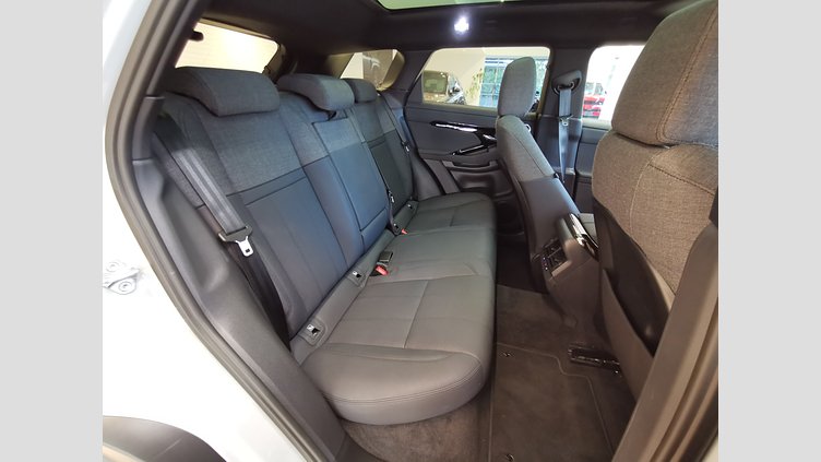 2024 認定中古車 Land Rover Range Rover Evoque アロイオスグレイ P300eプラグインハイブリッド（ガソリン） スタンダードホイールベース DYNAMIC HSE