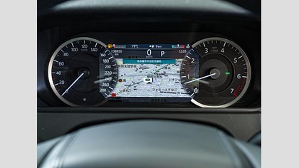 Range Rover Velar 11