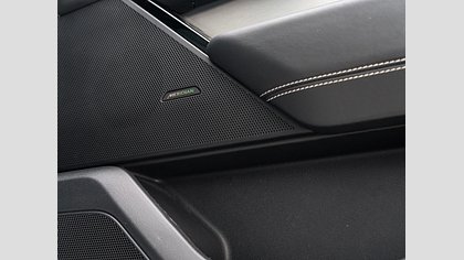 Range Rover Velar 17