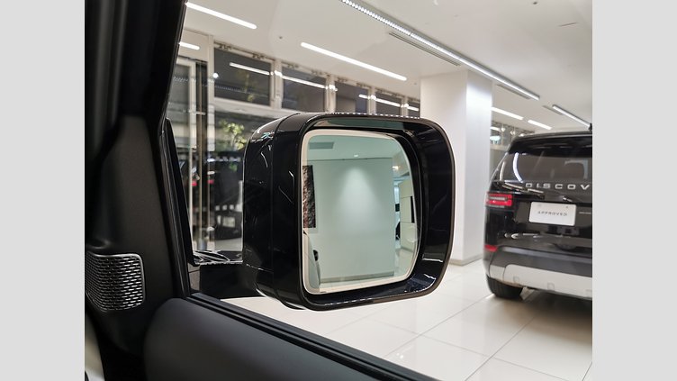 2024 認定中古車 Land Rover Defender 110 サントリーニブラック D300 AWD（AT） S