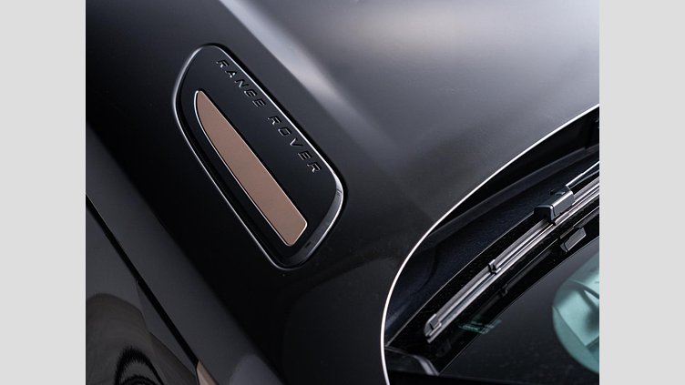 2024 認定中古車 Land Rover Range Rover Velar サントリーニブラック D200マイルドハイブリッド（ディーゼル） Dynamic SE D200 エアサスペンション