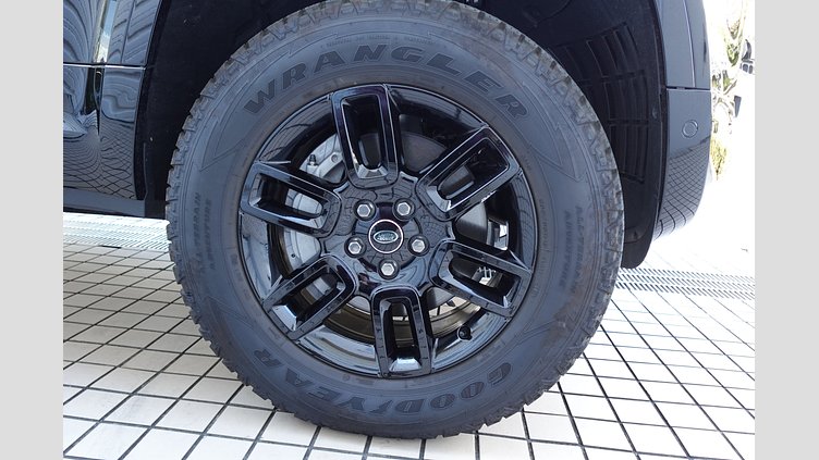 2024 認定中古車 Land Rover Defender 110 サントリーニブラック D350 ディーゼルマイルドハイブリッド S
