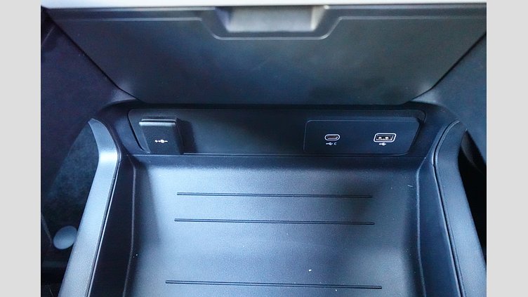 2024 認定中古車 Land Rover Defender 110 サントリーニブラック D350 ディーゼルマイルドハイブリッド S