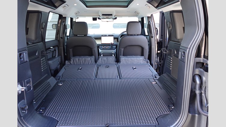 2024 認定中古車 Land Rover Defender 110 サントリーニブラック D350 ディーゼルマイルドハイブリッド S