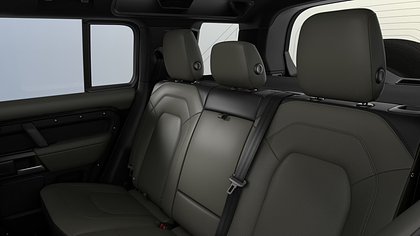 Defender 110 6