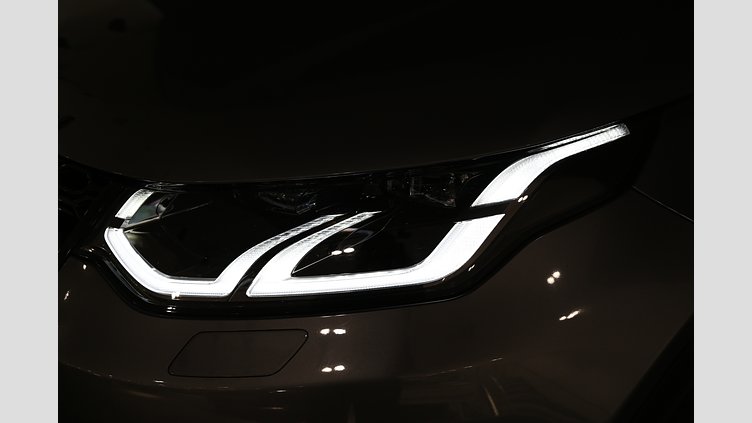 2022 Begagnad Land Rover Range Rover Evoque Lantau Bronze AWD P300e R-Dynamic SE