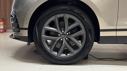 Range Rover Velar 8