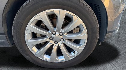 Range Rover Velar 9