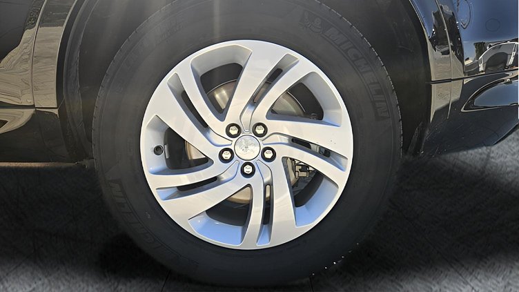 2023 Approved Land Rover Discovery Sport Santorini Black 1.5 litre i3 PHEV​ S