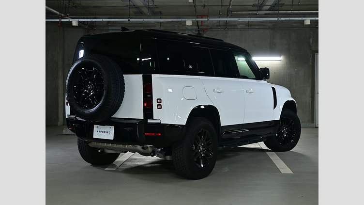 2023 認定中古車 Land Rover Defender 110 Fuji White 2.0 litre i4P Petrol S P300
