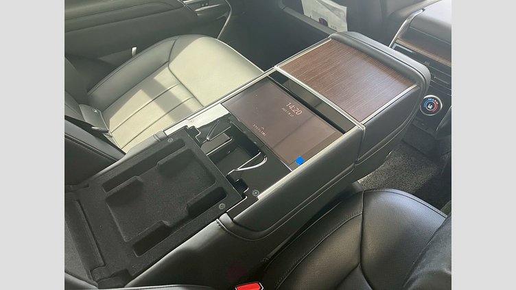 2024 認定中古車 Land Rover Range Rover フジホワイト D300 AWD MHEV（AT） スタンダードホイールベース Autobiography