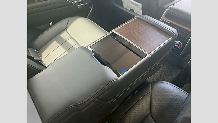 2024 認定中古車 Land Rover Range Rover フジホワイト D300 AWD MHEV（AT） スタンダードホイールベース Autobiography