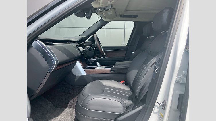 2024 認定中古車 Land Rover Range Rover フジホワイト D300 AWD MHEV（AT） スタンダードホイールベース Autobiography