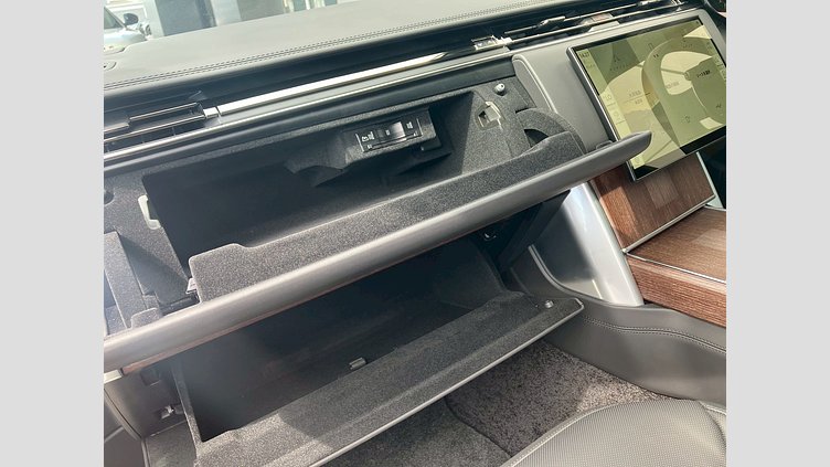 2024 認定中古車 Land Rover Range Rover フジホワイト D300 AWD MHEV（AT） スタンダードホイールベース Autobiography