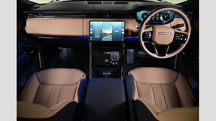 2024 認定中古車 Land Rover Range Rover Sport オストゥーニパールホワイト D300マイルドハイブリッド スタンダードホイールベース Dynamic SE