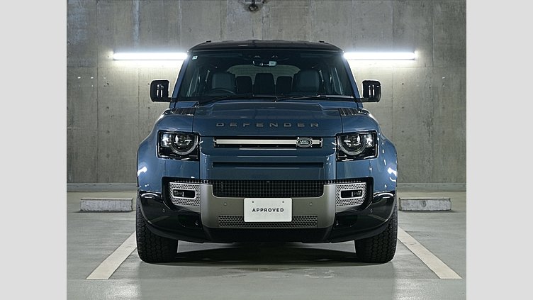 2025 認定中古車 Land Rover Defender 110 タスマンブルー D350 ディーゼルマイルドハイブリッド X-Dynamic SE