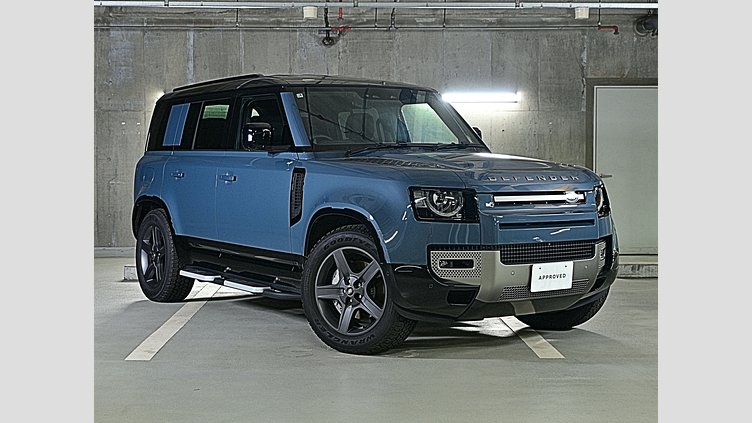 2025 認定中古車 Land Rover Defender 110 タスマンブルー D350 ディーゼルマイルドハイブリッド X-Dynamic SE