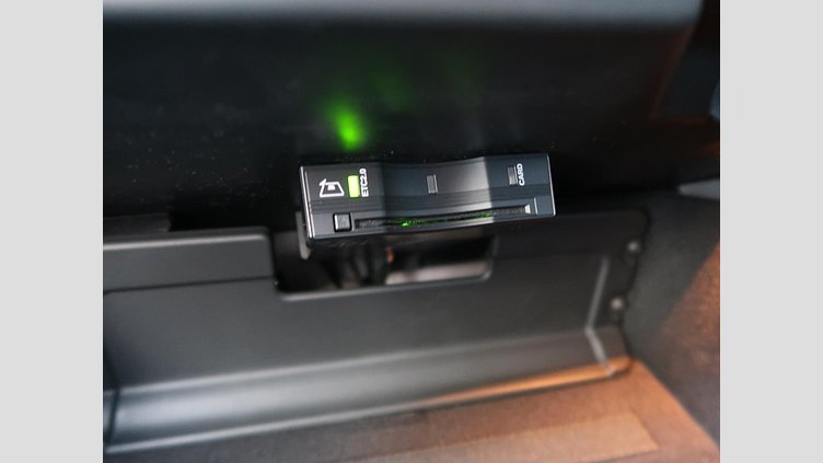 2020 認定中古車 Land Rover Range Rover Evoque シリコンシルバー P200 SE