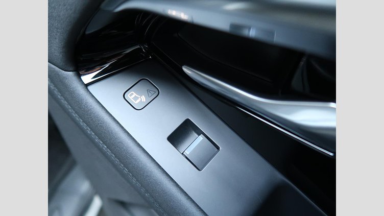 2020 認定中古車 Land Rover Range Rover Evoque シリコンシルバー P200 SE