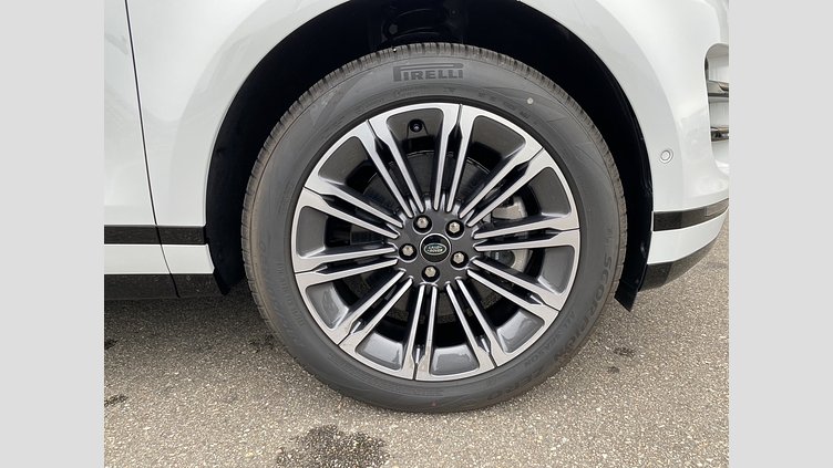 2024 認定中古車 Land Rover Range Rover Evoque フジホワイト P300eプラグインハイブリッド（ガソリン） スタンダードホイールベース DYNAMIC HSE