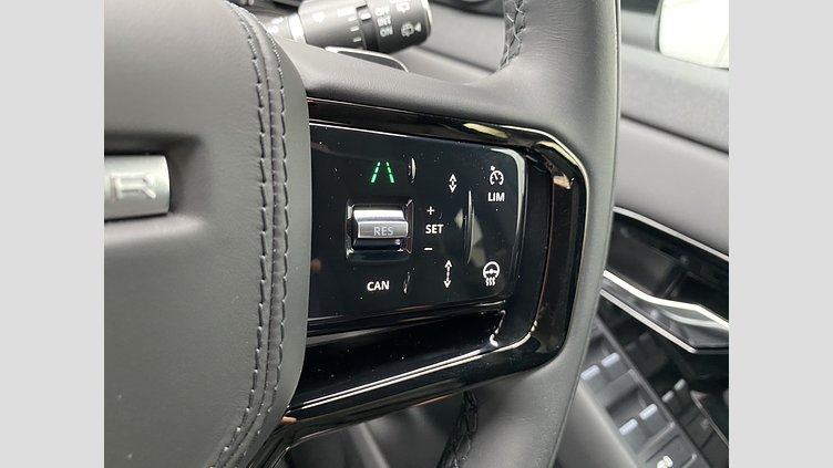 2024 認定中古車 Land Rover Range Rover Evoque フジホワイト P300eプラグインハイブリッド（ガソリン） スタンダードホイールベース DYNAMIC HSE