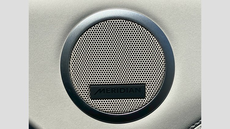 2024 認定中古車 Land Rover Discovery シャラントグレイ D350マイルドハイブリッド（ディーゼル） S