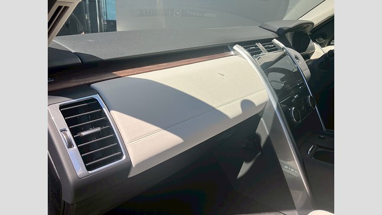 2024 認定中古車 Land Rover Discovery シャラントグレイ D350マイルドハイブリッド（ディーゼル） S